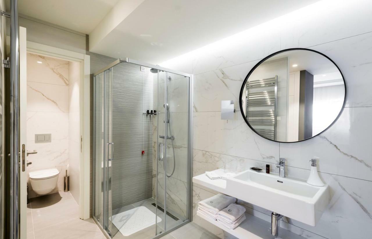 Hotel Gradska Cetinje Ngoại thất bức ảnh