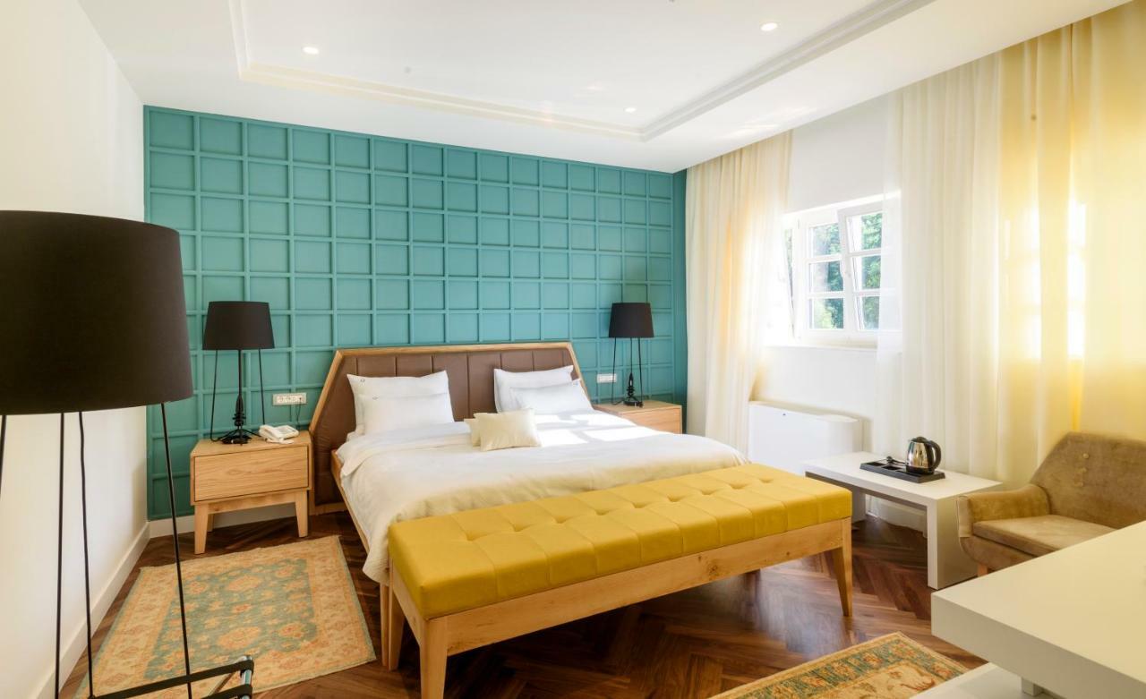 Hotel Gradska Cetinje Ngoại thất bức ảnh