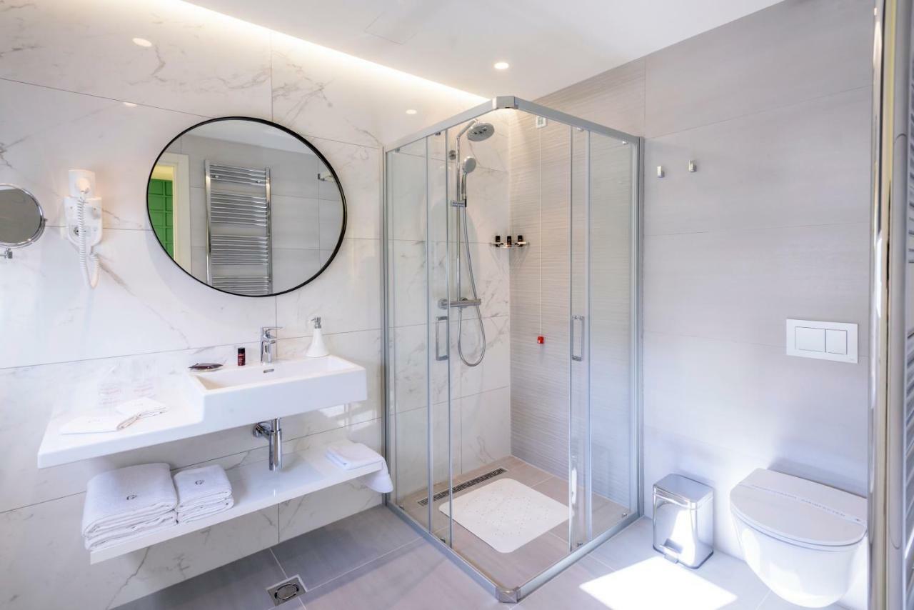 Hotel Gradska Cetinje Ngoại thất bức ảnh