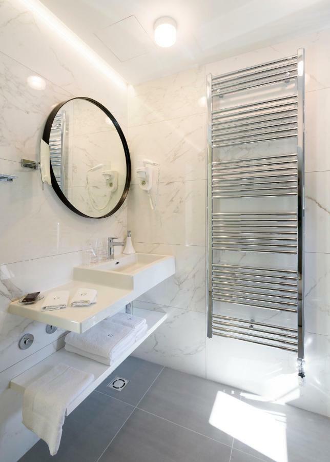 Hotel Gradska Cetinje Ngoại thất bức ảnh